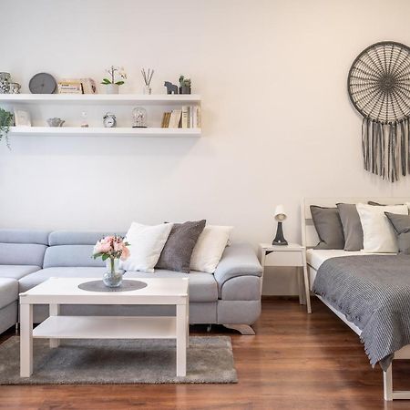 Family Apartment Ostrava Exterior photo