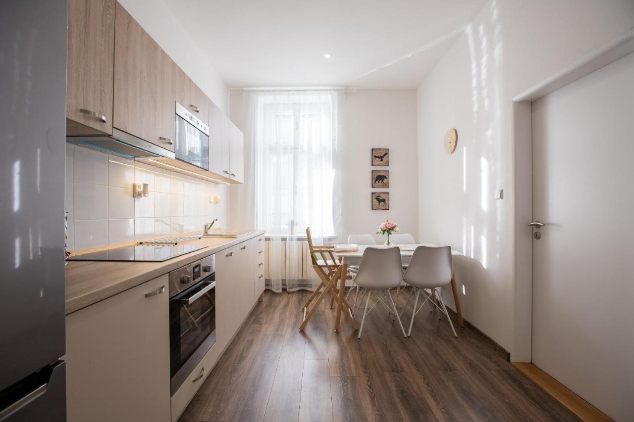 Family Apartment Ostrava Exterior photo