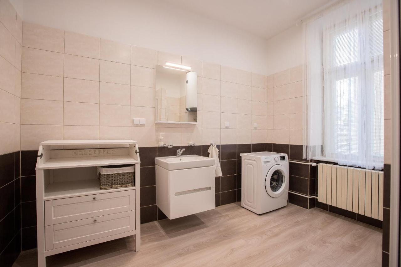 Family Apartment Ostrava Exterior photo