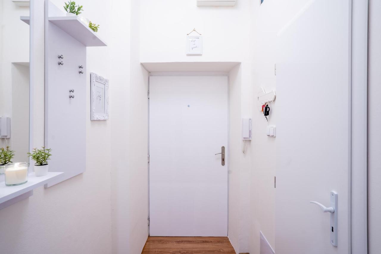 Family Apartment Ostrava Exterior photo