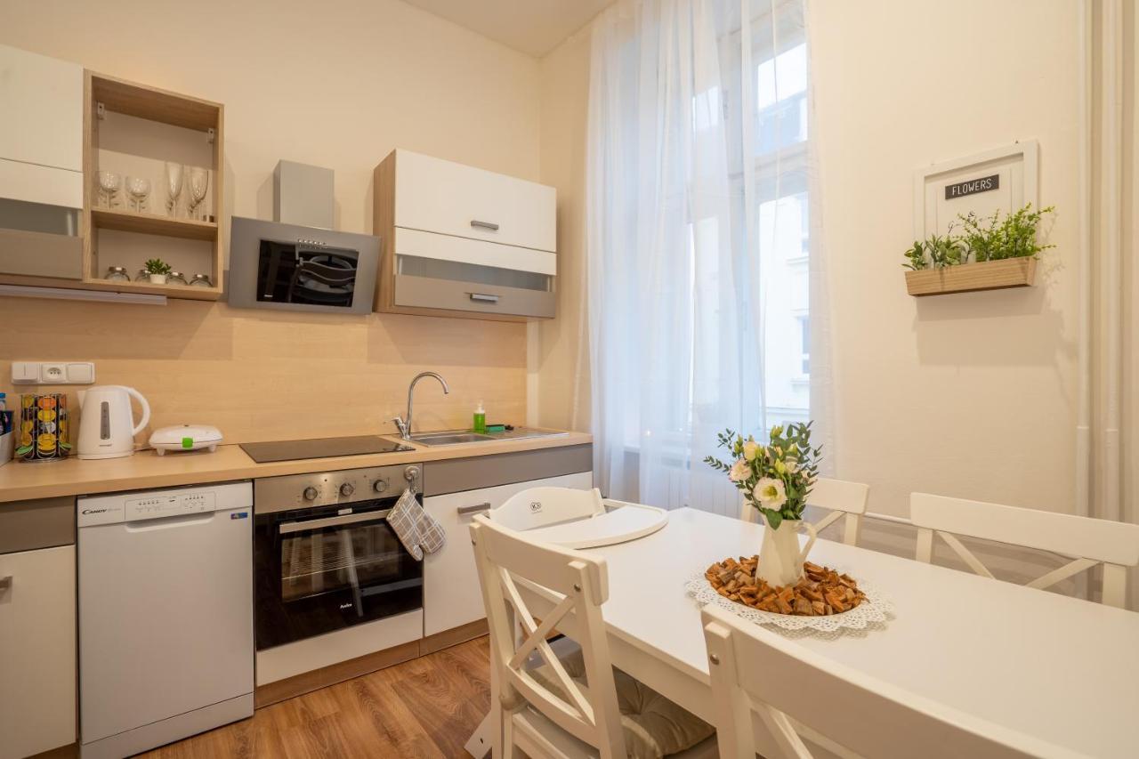 Family Apartment Ostrava Exterior photo