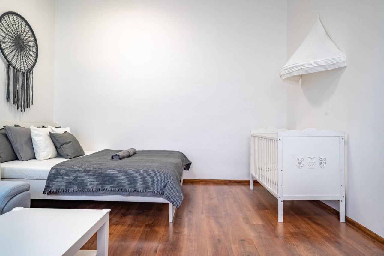 Family Apartment Ostrava Exterior photo